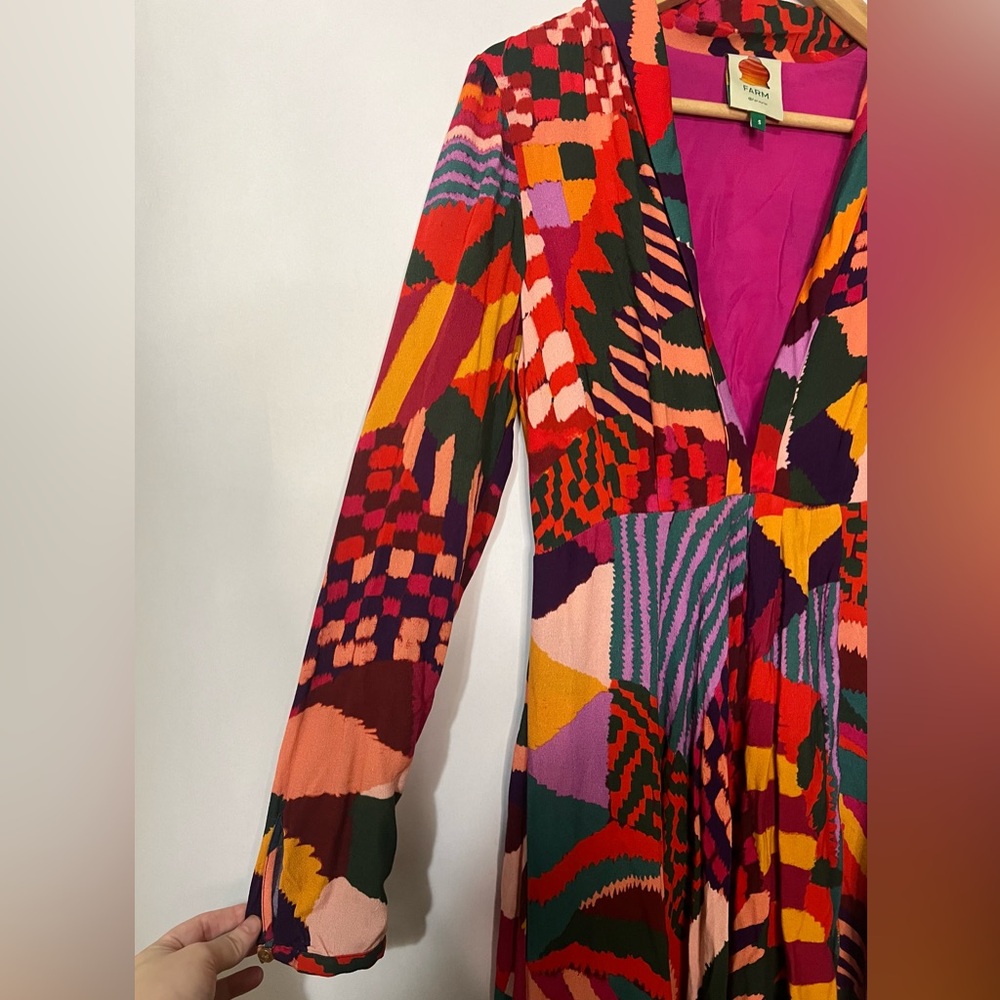 FARM Rio Multicolor Geometric Maxi Dress - Picture 6 of 14